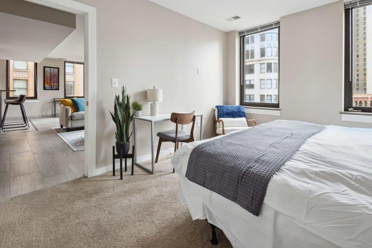2Br Downtown Luxury Getaway Appartement Detroit Buitenkant foto