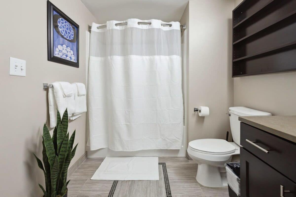 2Br Downtown Luxury Getaway Appartement Detroit Buitenkant foto